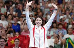 开云官网-波兰游泳选手在蝶泳比赛中获得铜牌