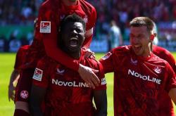 开云体育官网-雷根斯堡客场失利，连败加困陷保级泥潭的简单介绍