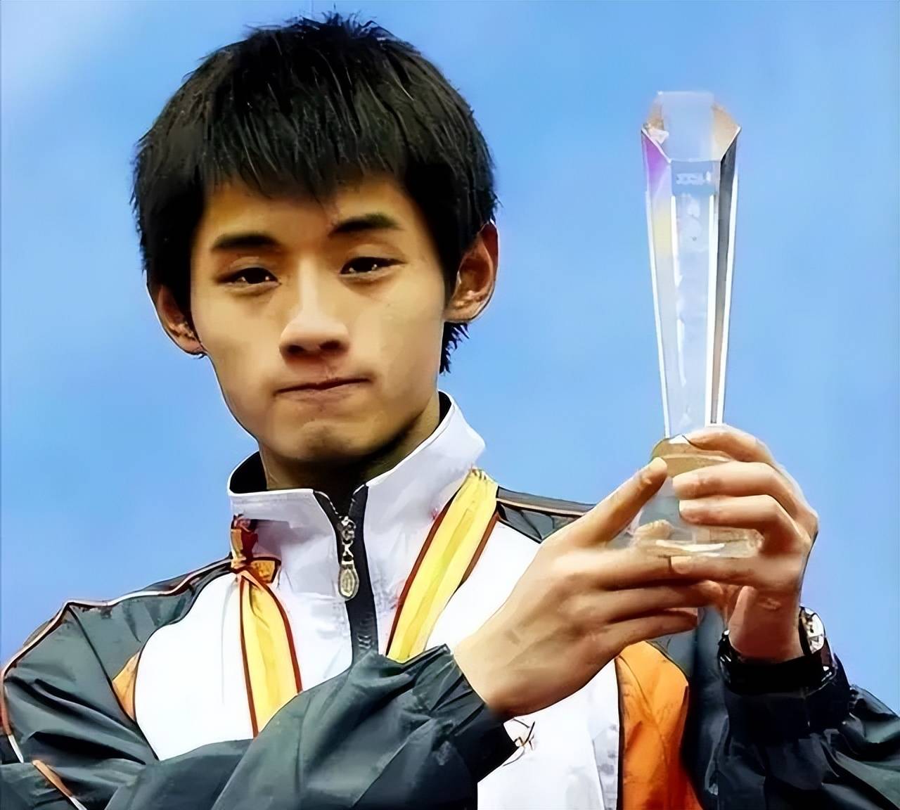 张继科在巴黎的比赛中逆转