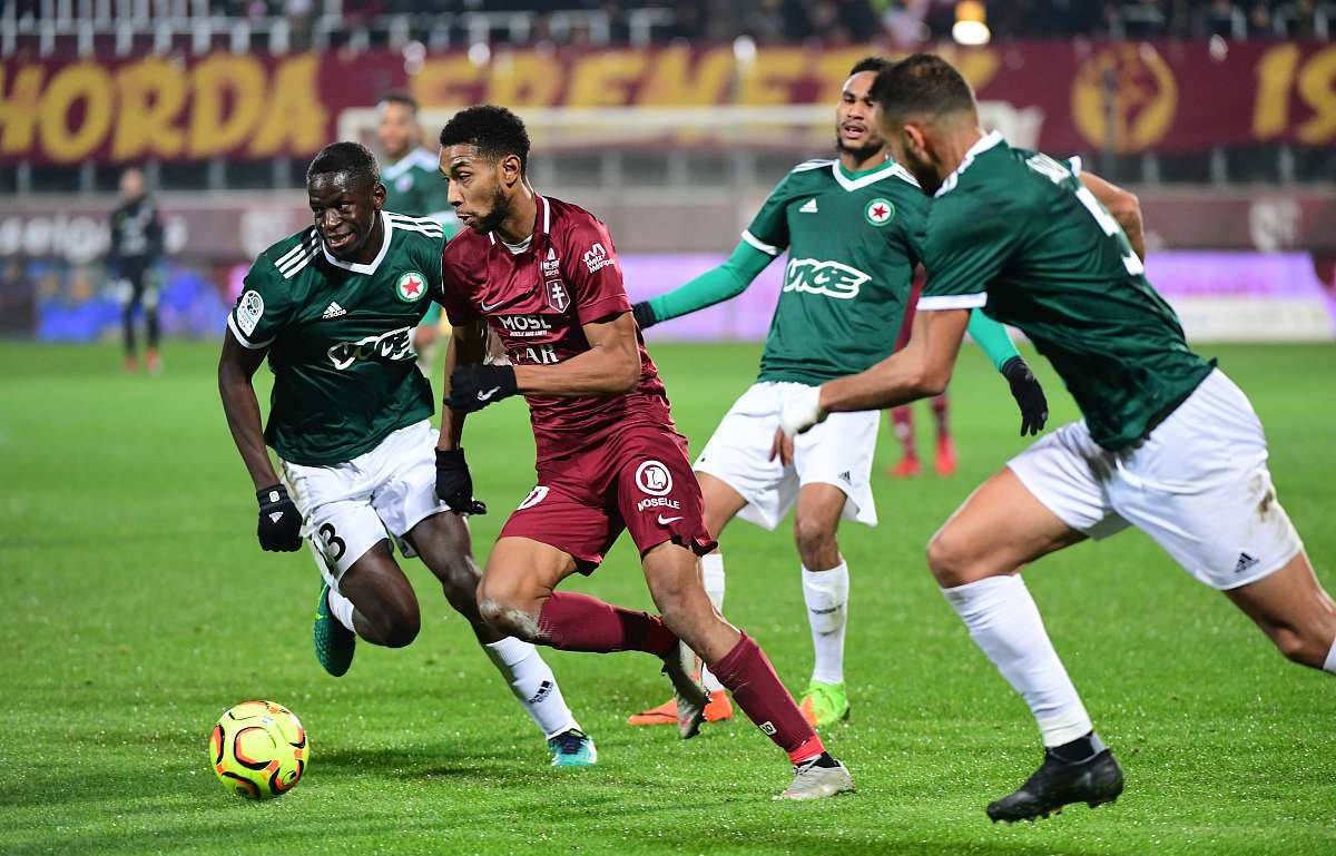 关于里尔取胜波尔多,表现稳定加强冲击冠军头衔的信息 关于里尔取胜波尔多,表现稳定加强冲击冠军头衔的信息