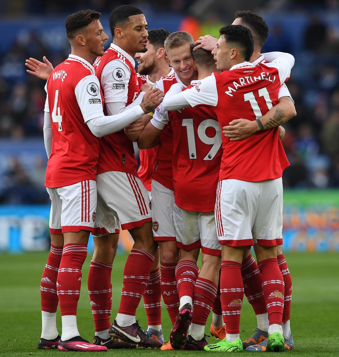 包含英格兰队迎来重要胜利,积分榜上大幅领先的词条 包含英格兰队迎来重要胜利,积分榜上大幅领先的词条