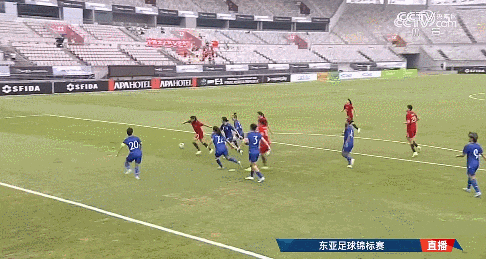 惊险刺激：女足比赛中临危不乱的简单介绍