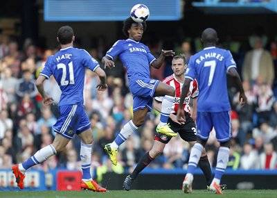 包含桑德兰实现客场大胜，全队士气高涨的词条