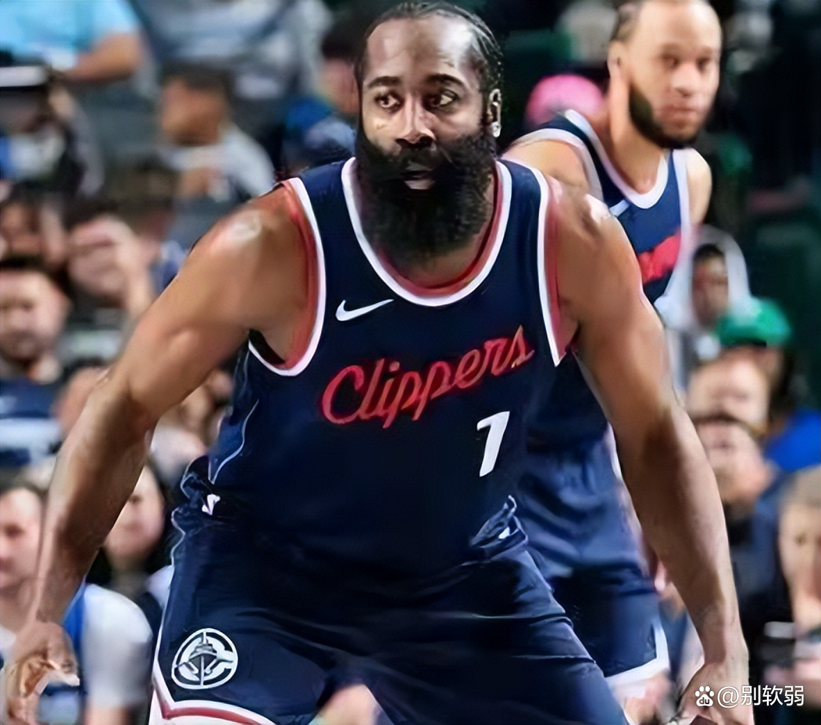 美国NBA季前赛开战，球星纷纷亮相