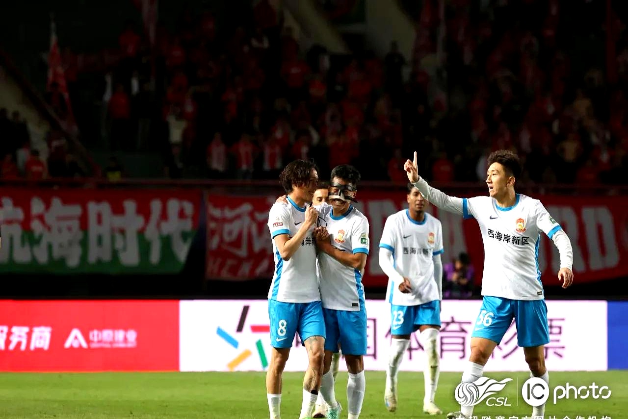 青岛黄海不敌重庆力帆，遭遇中超两连败