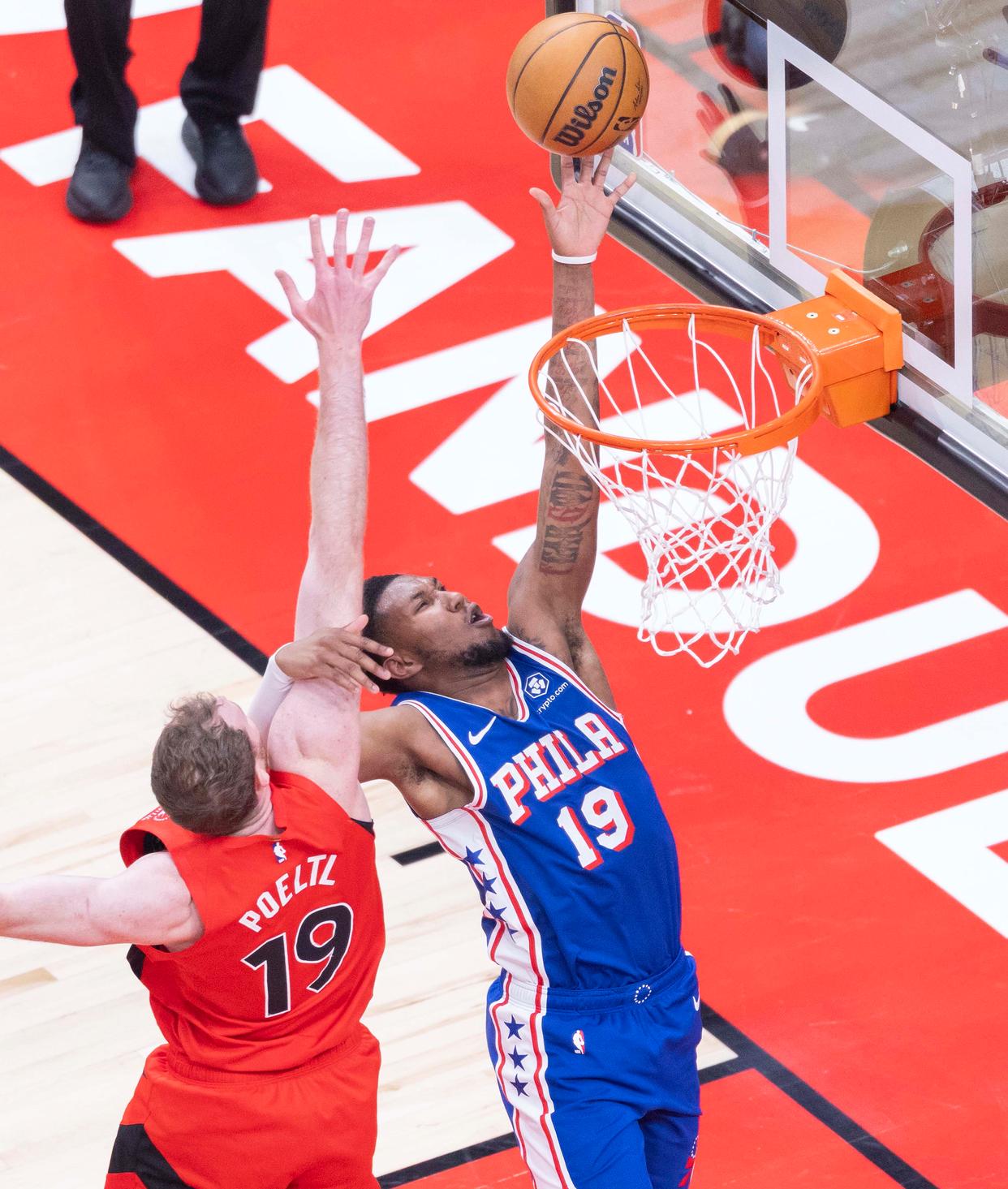 猛龙遭逆转,失去胜利机会,球队面临艰难时刻的简单介绍 猛龙遭逆转,失去胜利机会,球队面临艰难时刻的简单介绍