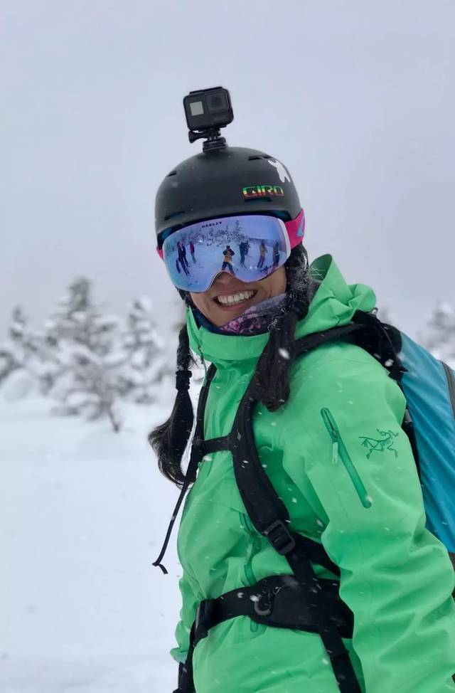 新西兰滑雪选手勇夺第一,为国争光 新西兰滑雪选手勇夺第一,为国争光