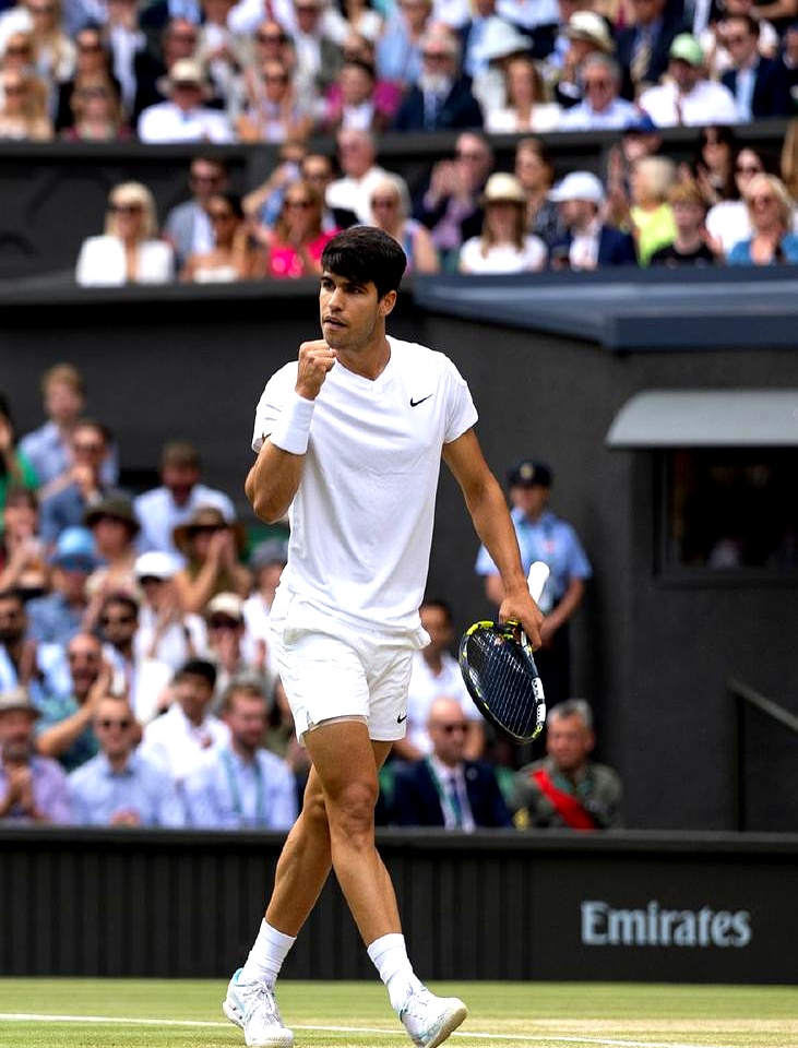 温网鏖战拉沃尔杯,阿尔卡拉斯点燃赛场的简单介绍 温网鏖战拉沃尔杯,阿尔卡拉斯点燃赛场的简单介绍